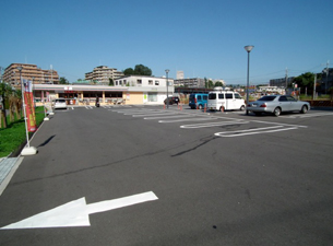 広い駐車スペース